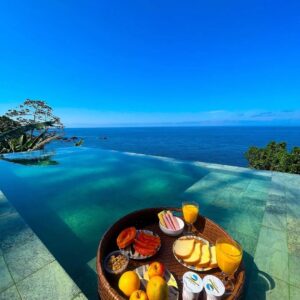 Floating platter - Hospedagem para lua de mel ou escapada romântica em Ilhabela para casais - Casamar Ilhabela